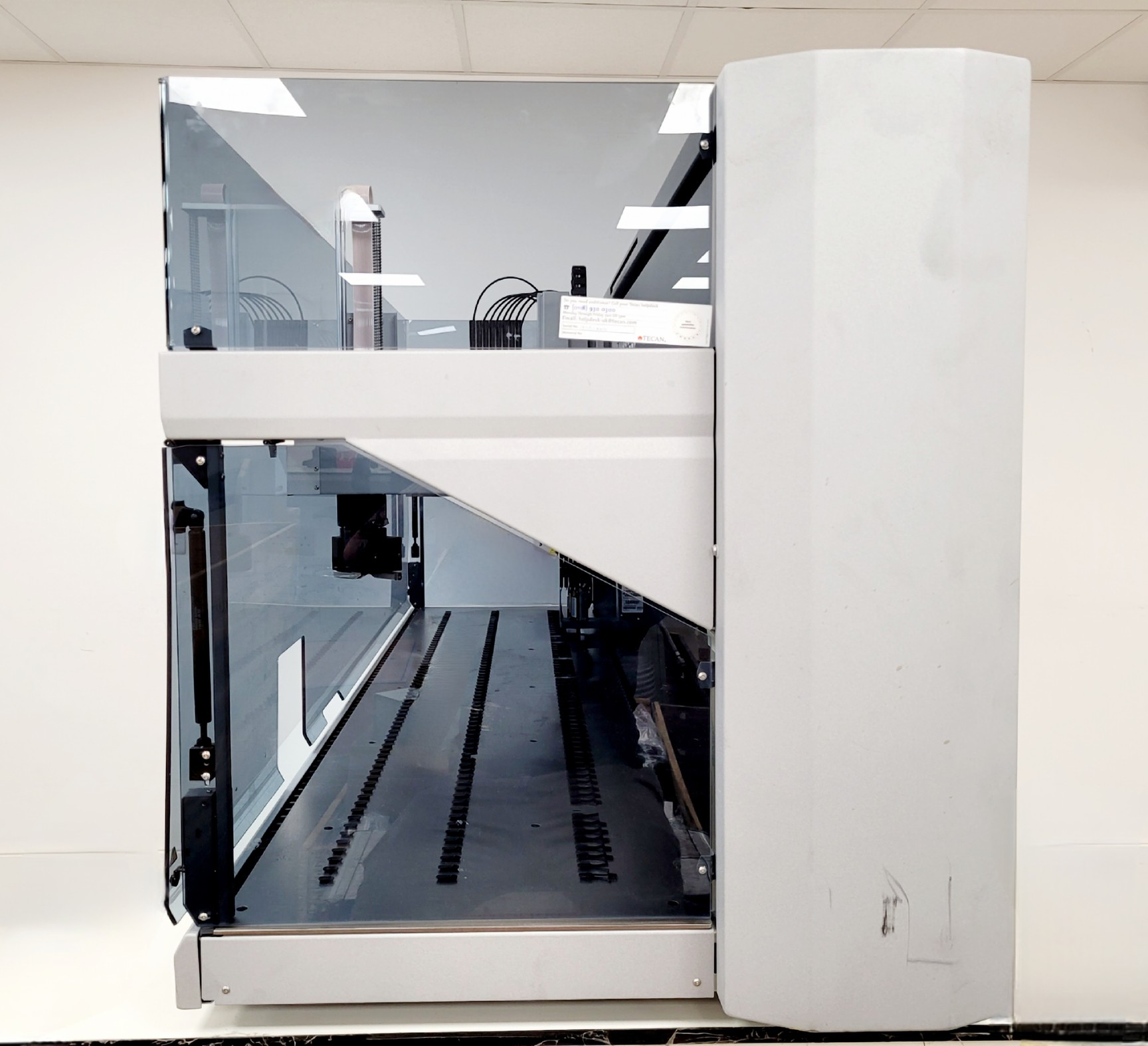 Image of Tecan Freedom EVO-2 200 Liquid Handling System with LiHa Arm, Software Lab