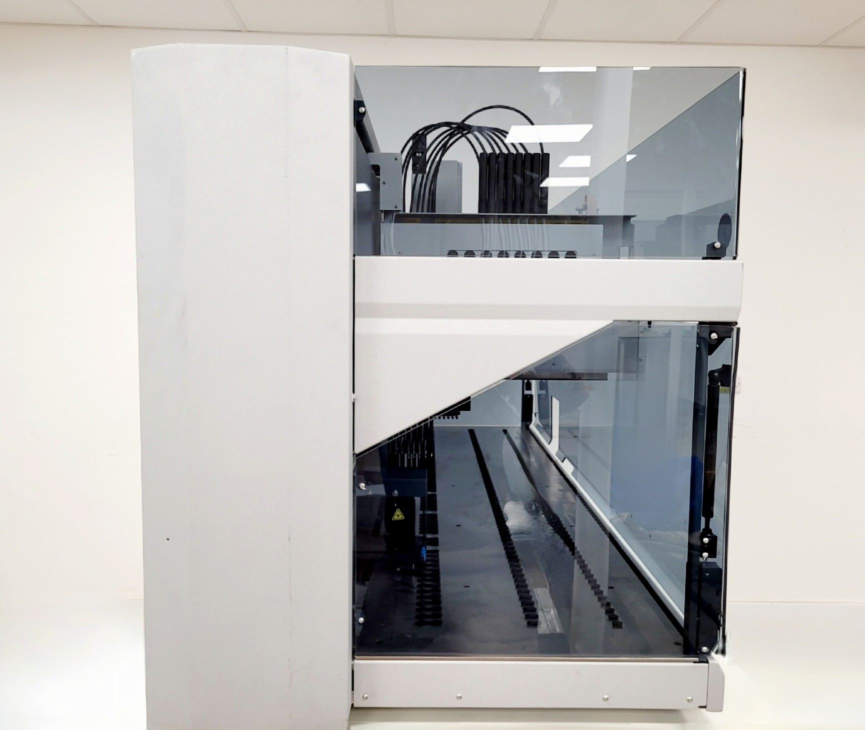 Image of Tecan Freedom EVO-2 200 Liquid Handling System with LiHa Arm, Software Lab