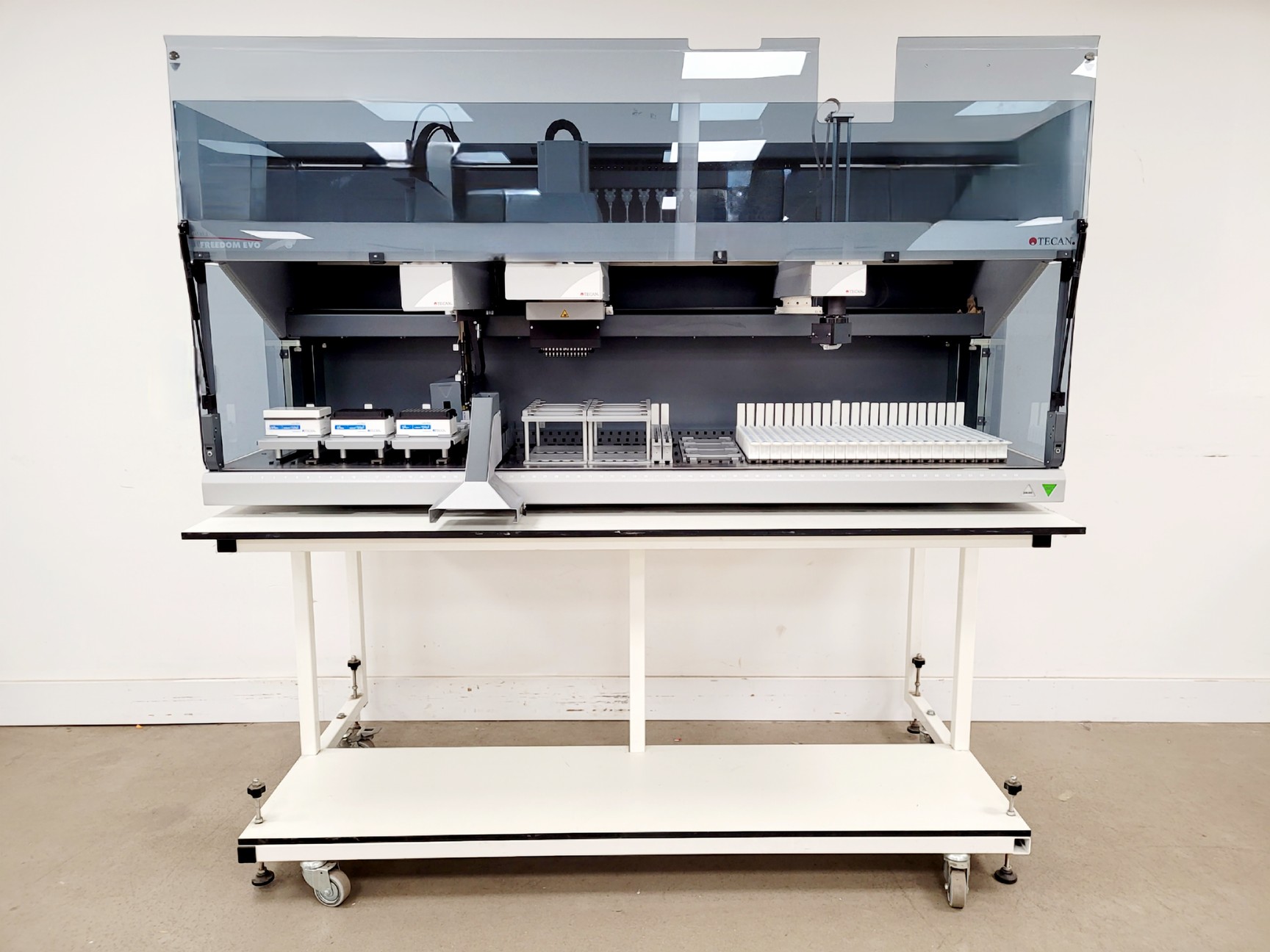 Image of Tecan Freedom EVO-2 200 Liquid Handling System with LiHa Arm, Software Lab