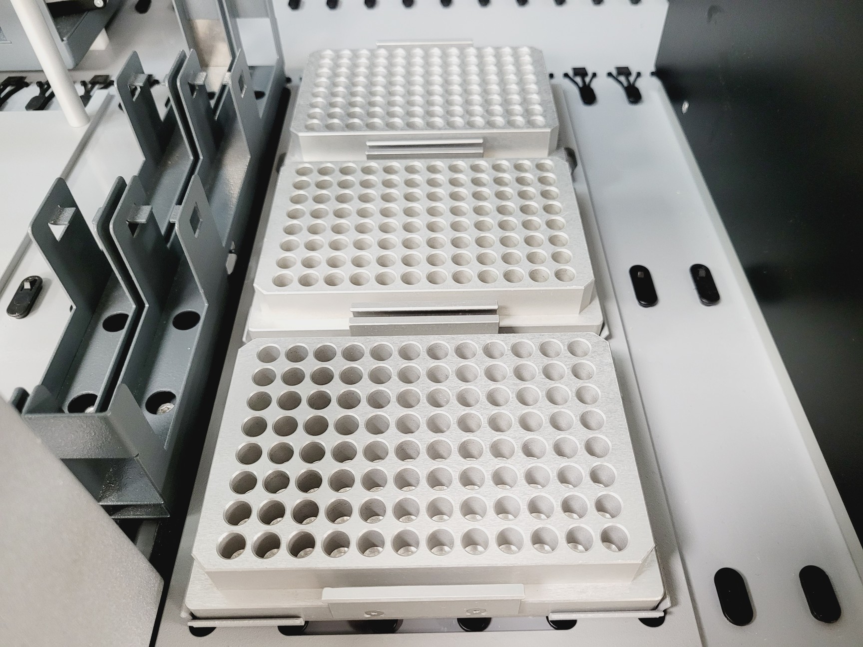 Image of Tecan Freedom EVO-2 100  Liquid Handling System with LiHa Arm, Software Lab