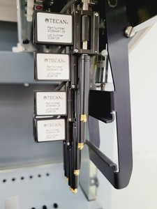 Thumbnail image of Tecan Freedom EVO-2 100  Liquid Handling System with LiHa Arm, Software Lab