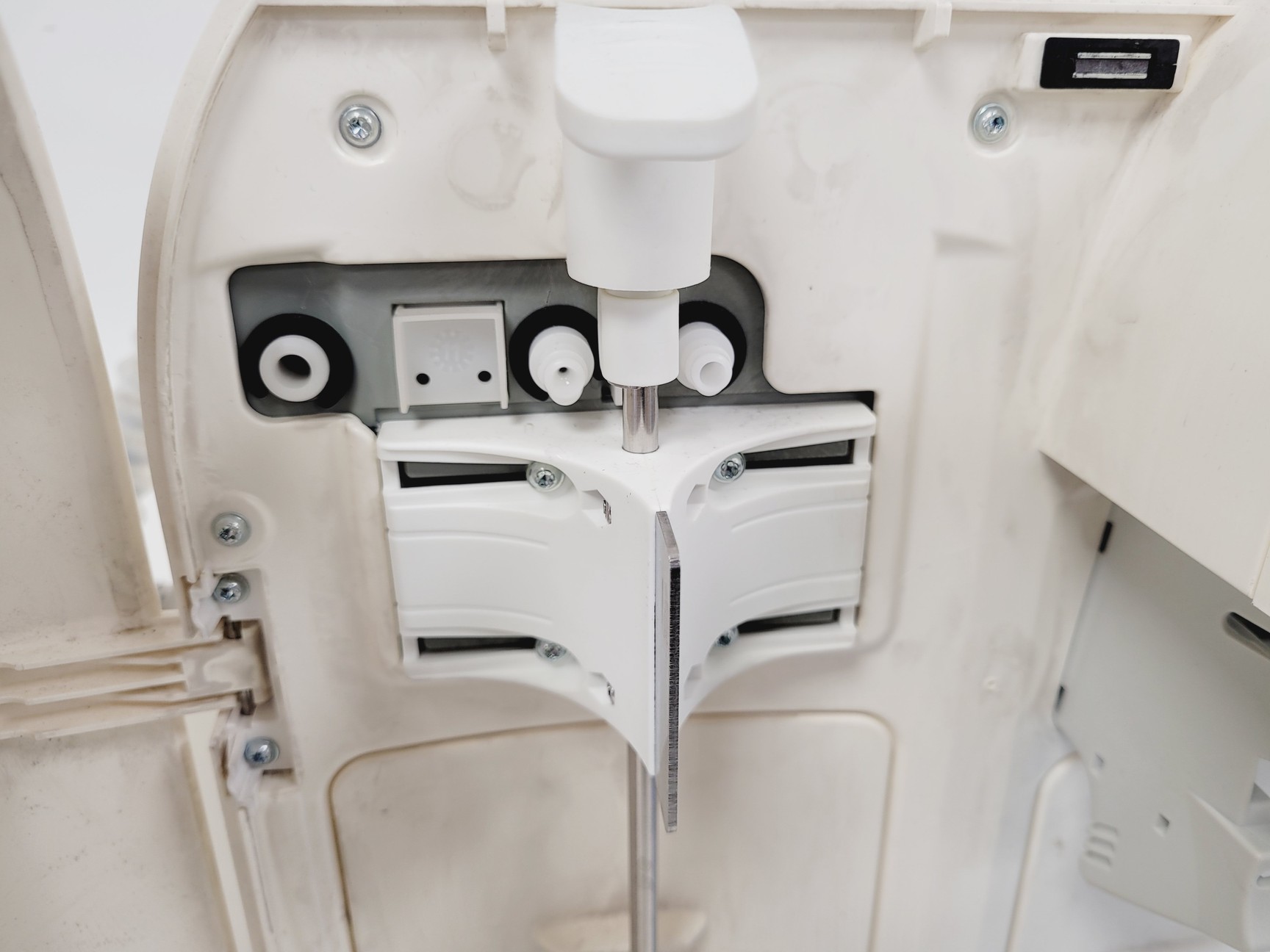 Image of Millipore Milli-Q Reference A+ Water Purification System Lab