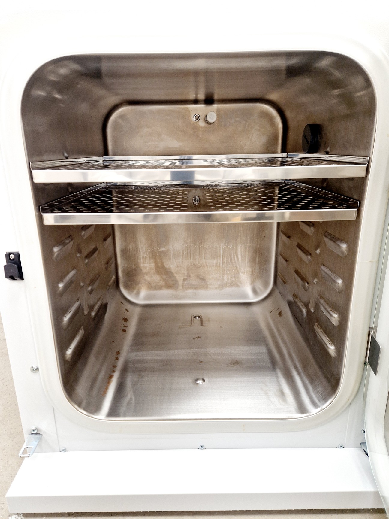 Image of Binder C150 C02 Laboratory Incubator Lab