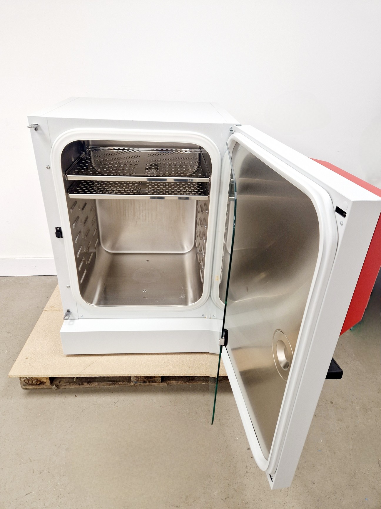 Image of Binder CB 220 CO2 Laboratory Incubator Lab