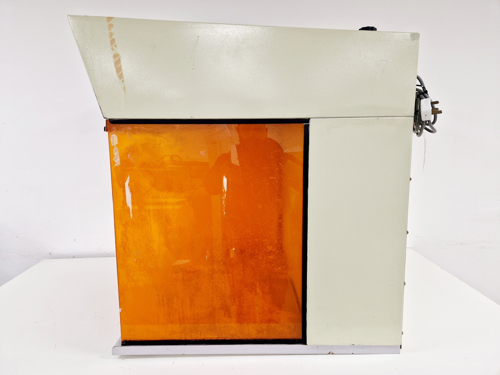 Image of Slee Laminar Flow Cabinet HLF-H Spares/Repair Lab