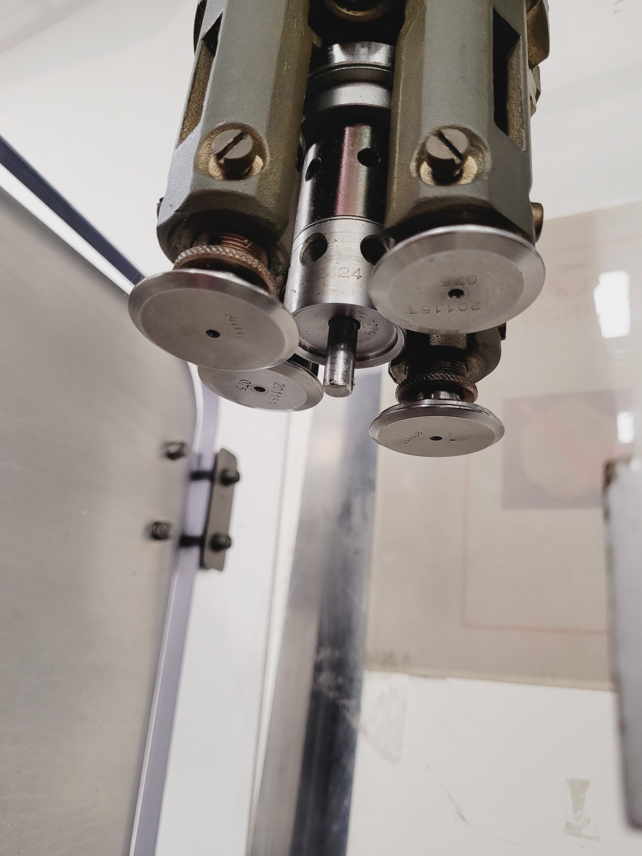 Image of Andre Zalkin TM3 Capping Machine 