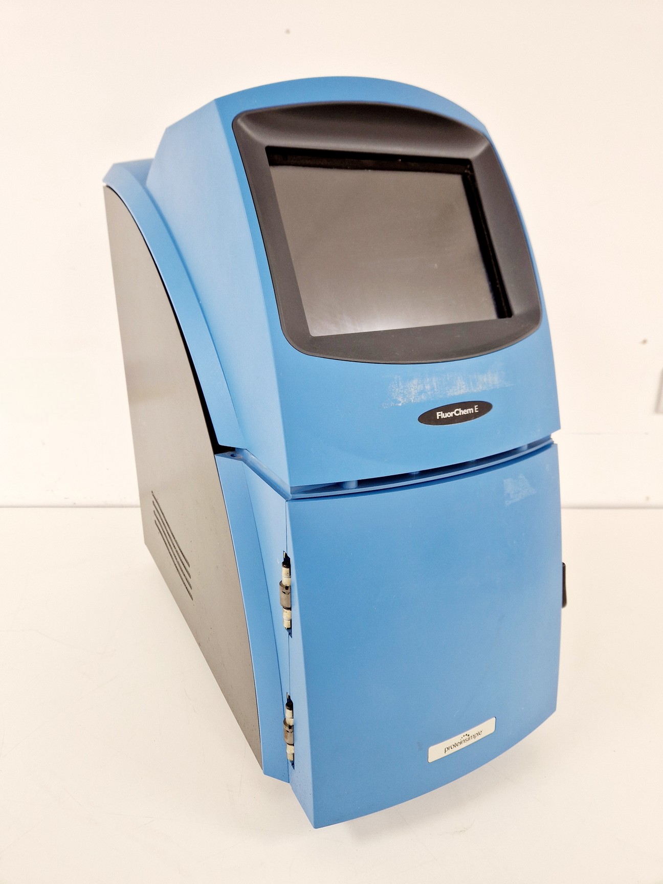 Image of ProteinSimple FluorChem E Imaging System Spares/Repair Lab