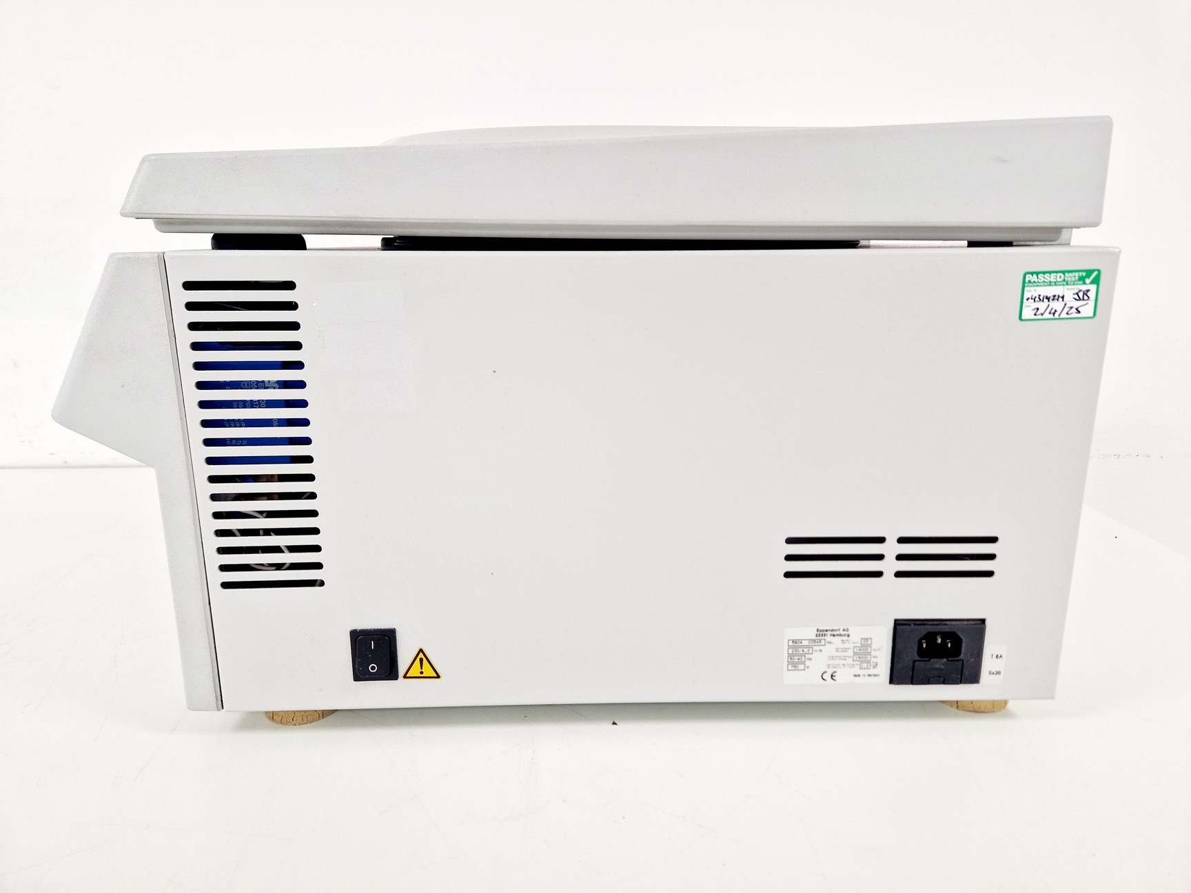 Image of Eppendorf BenchTop Centrifuge 5804 Spares/Repair Lab