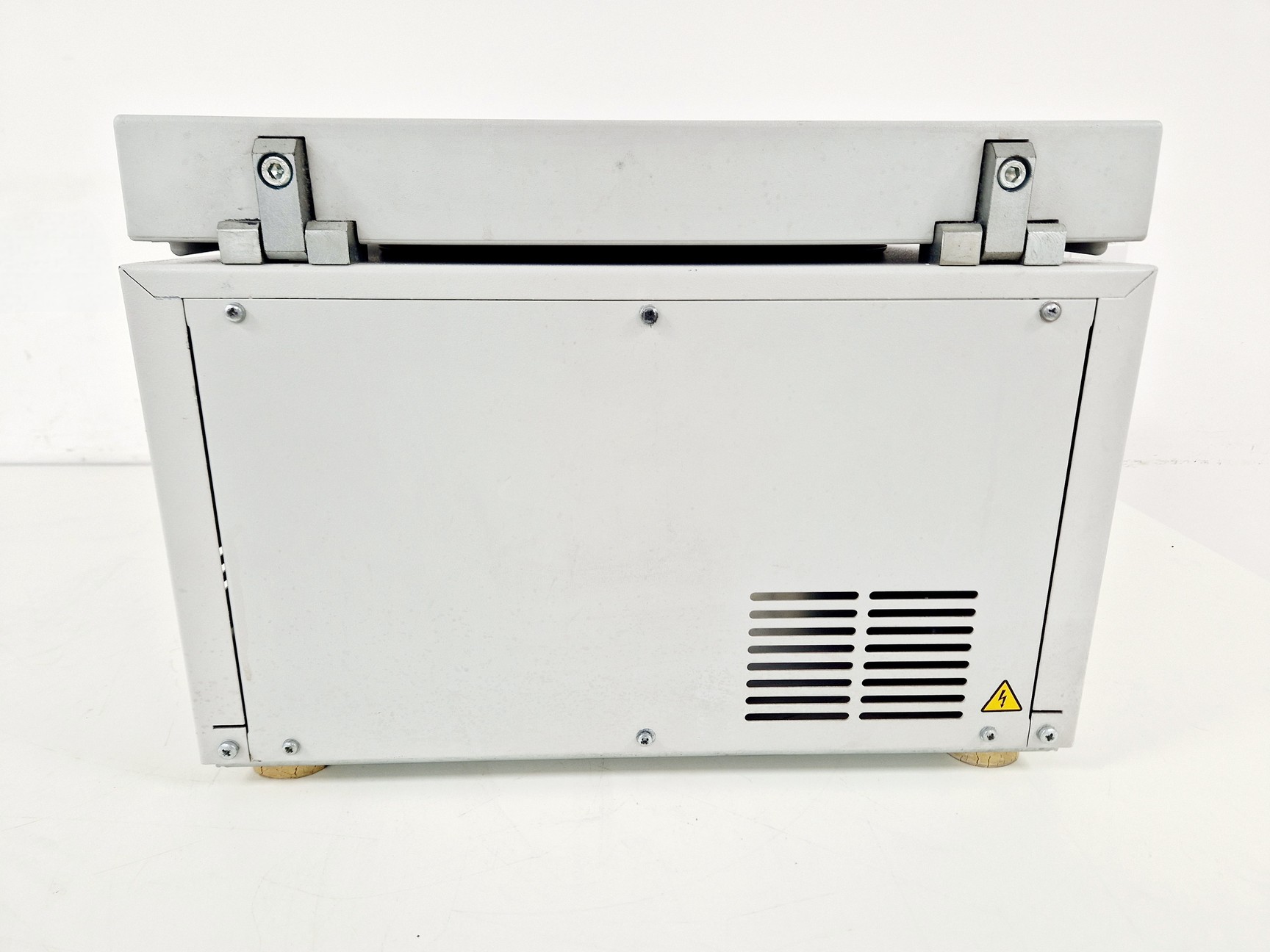 Image of Eppendorf BenchTop Centrifuge 5804 Spares/Repair Lab