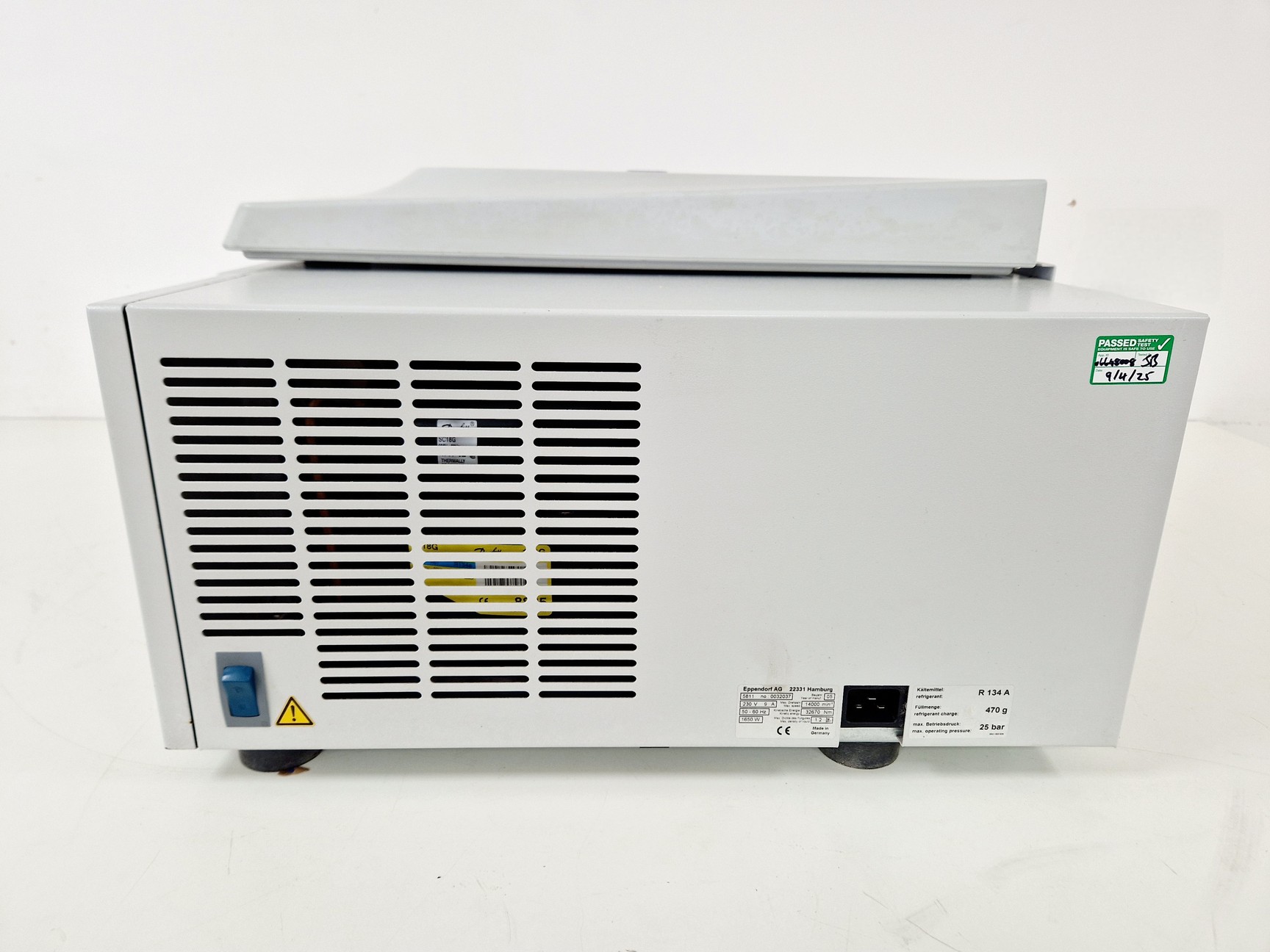 Image of Eppendorf 5810R BenchTop Centrifuge Spares/Repair Lab