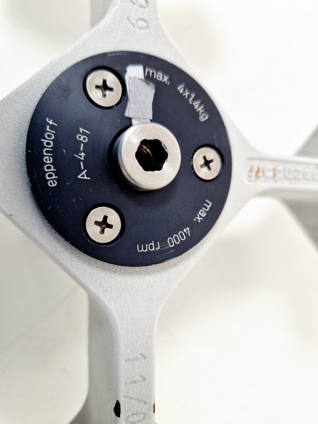 Image of Eppendorf 5810R BenchTop Centrifuge Spares/Repair Lab