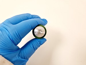 Thumbnail image of Zeiss Axiovert 25 Microscope w/ 3 x Objectives Achroplan, 4x 10x 20x Lab