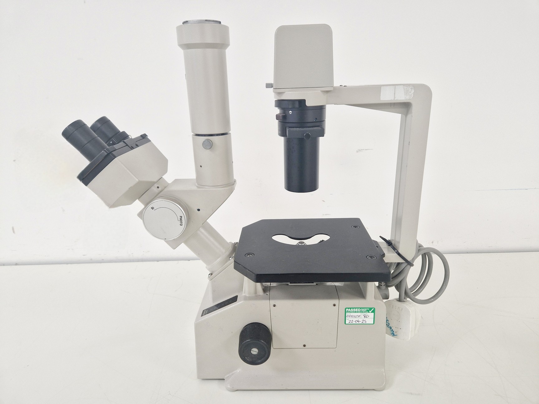 Image of Nikon TMS-F Inverted Microscope w/ 3 x Objectives Ph1/Ph2/Ph3 0.25, 20, 40 Lab