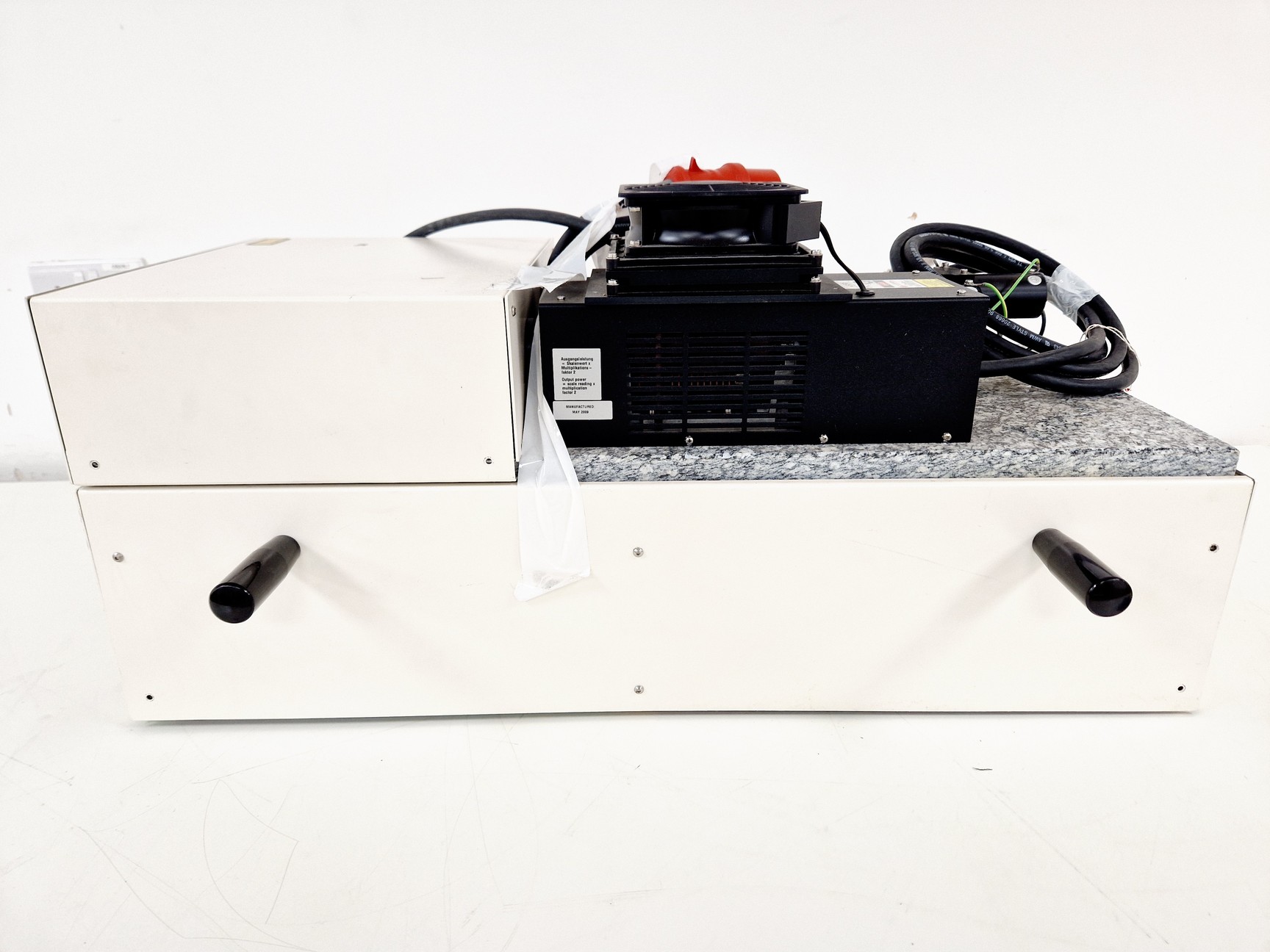 Image of Zeiss Axiovert M 100 Microscope System with LSM510 META & Lasos Laser Setup Lab