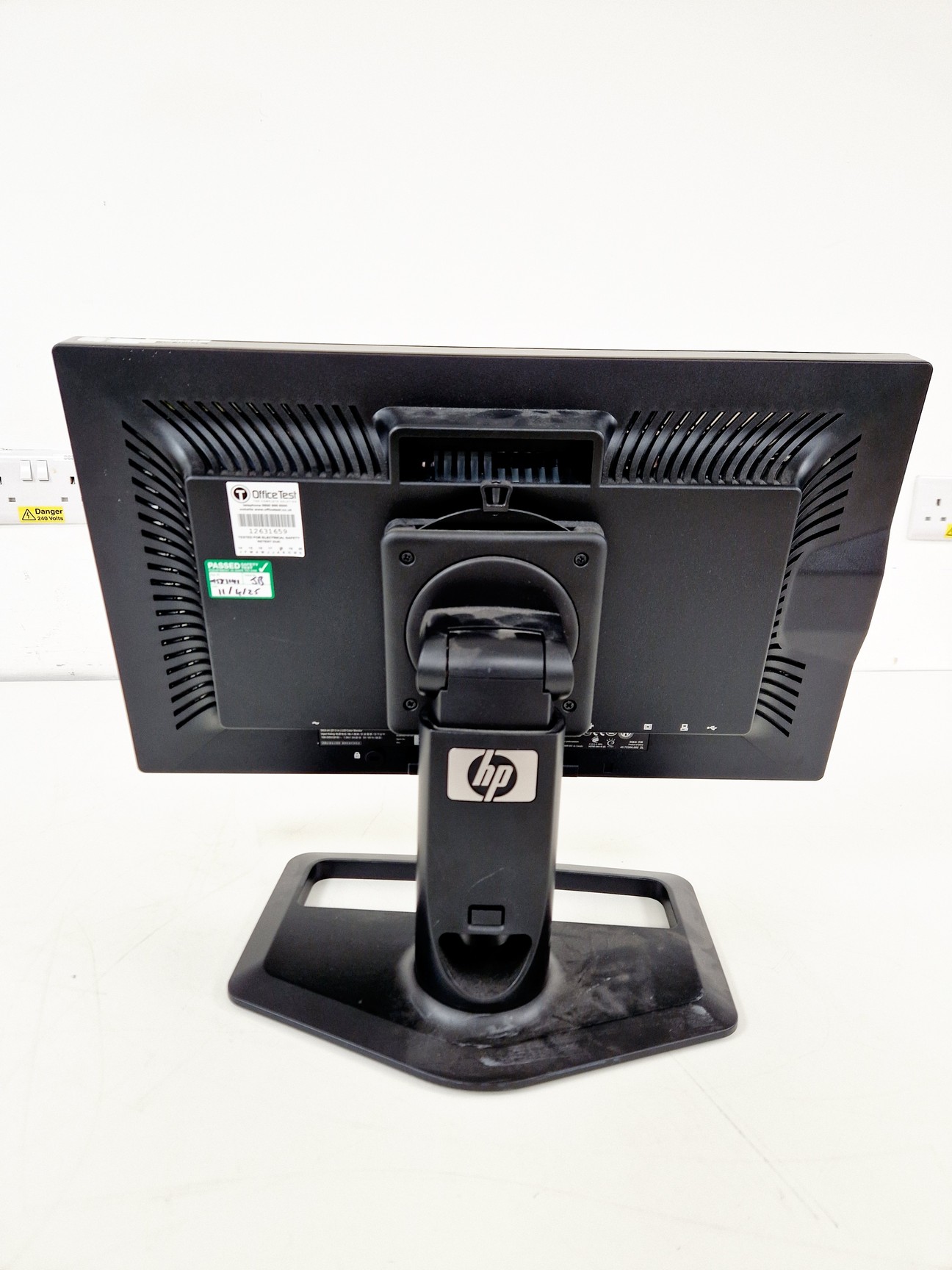 Image of Zeiss Axiovert M 100 Microscope System with LSM510 META & Lasos Laser Setup Lab