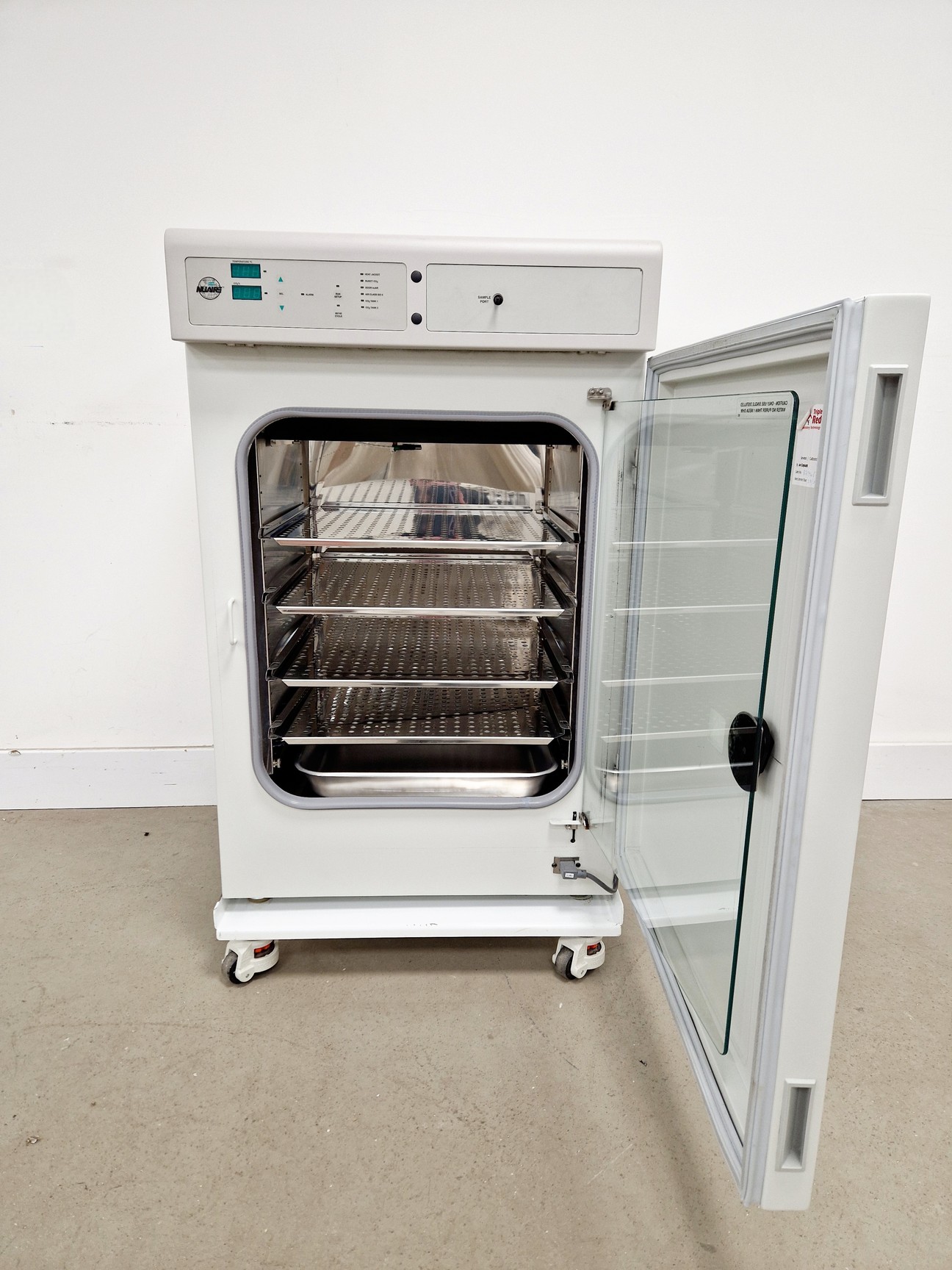 Image of Nuaire NU-5510E Series 6 Lab CO2 Incubator