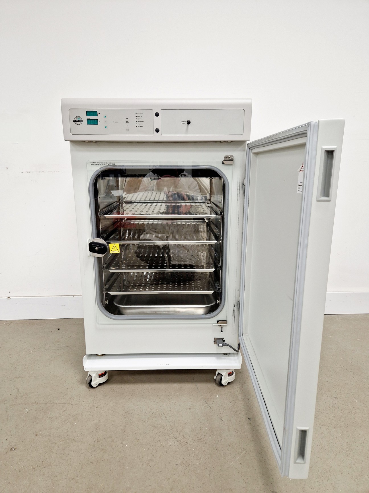 Image of Nuaire NU-5510E Series 6 Lab CO2 Incubator