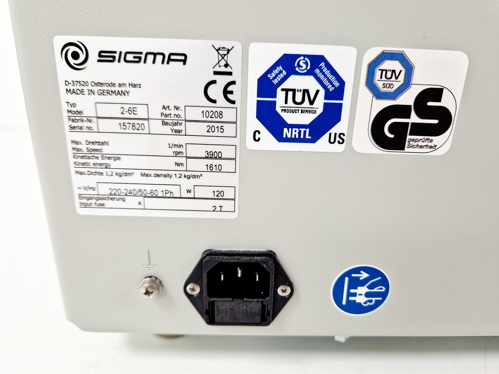 Image of Sigma 2-6E Benchtop Centrifuge w/ 11070 Swing-Out Rotor with 4 x Bucket Lab
