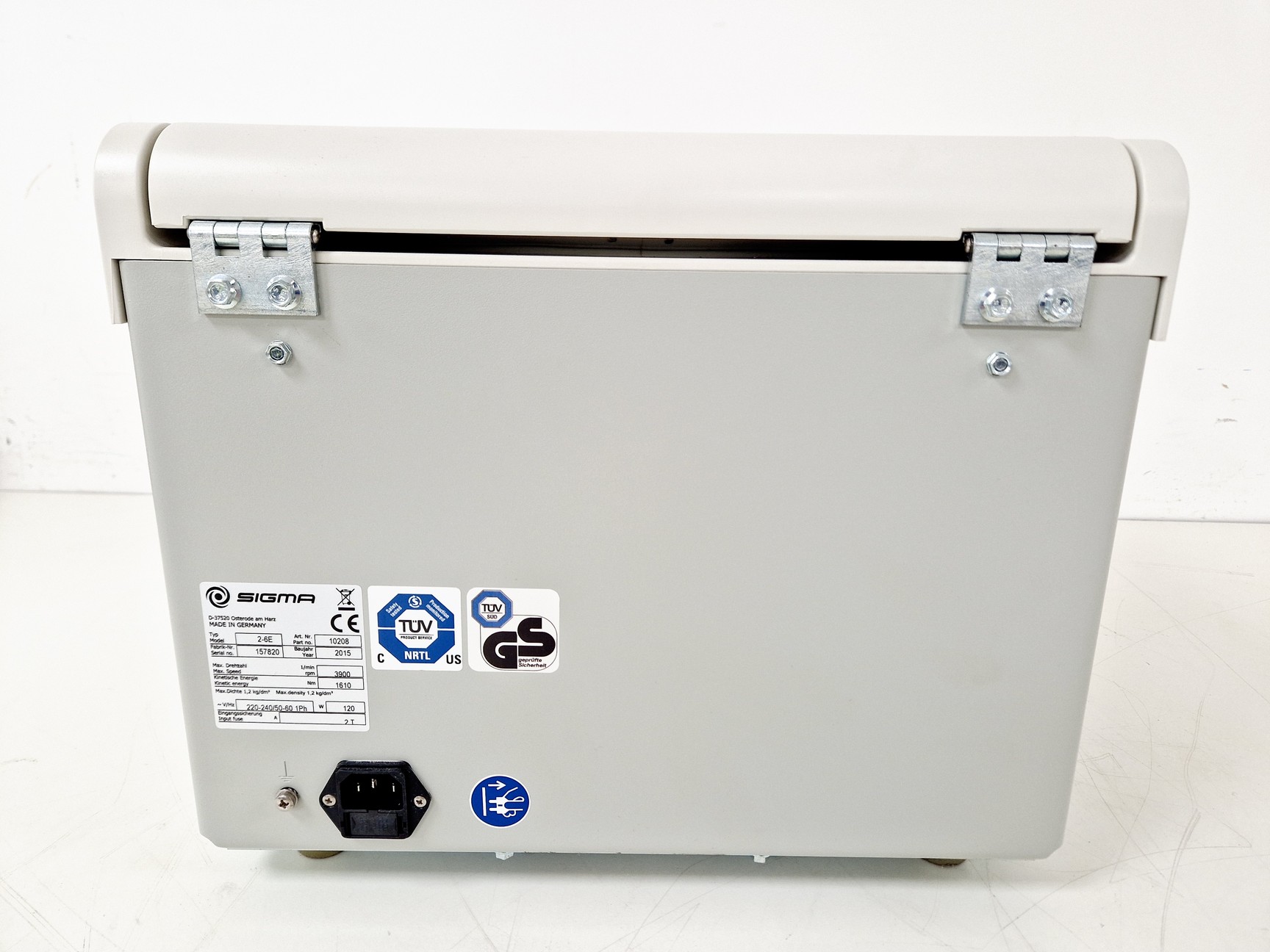 Image of Sigma 2-6E Benchtop Centrifuge w/ 11070 Swing-Out Rotor with 4 x Bucket Lab