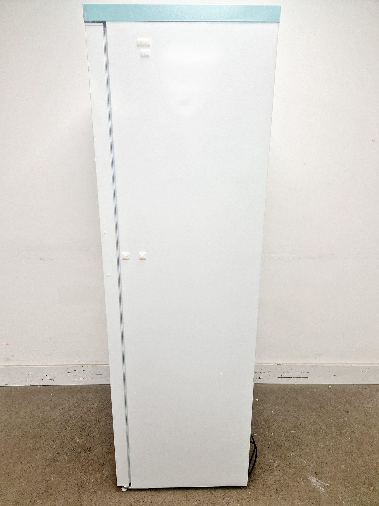 Image of LEC Medical LSFSF312BT Laboratory Freezer Lab
