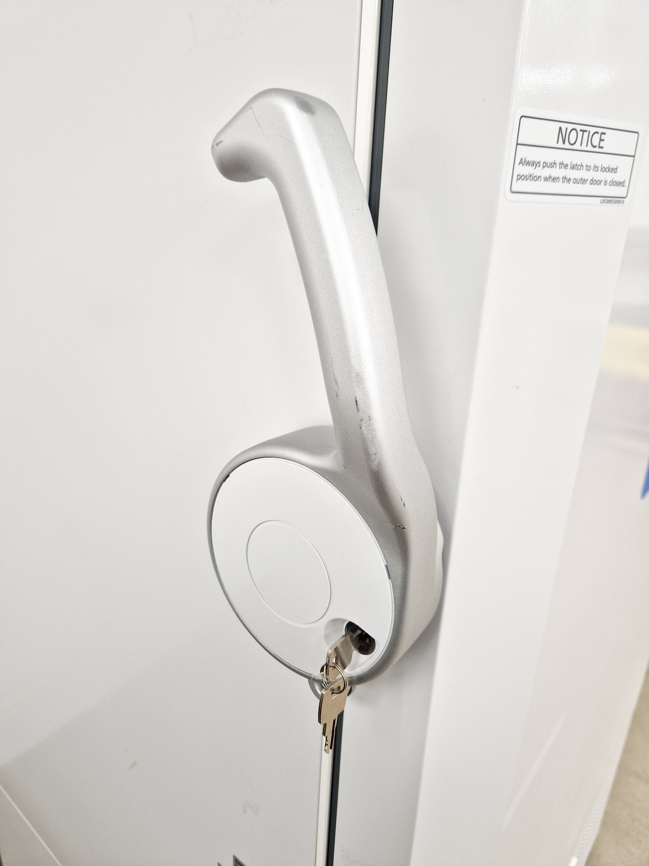 Image of PHCBI MDF-DU702VX-PE Twin Guard -86ºc ULT Freezer Lab