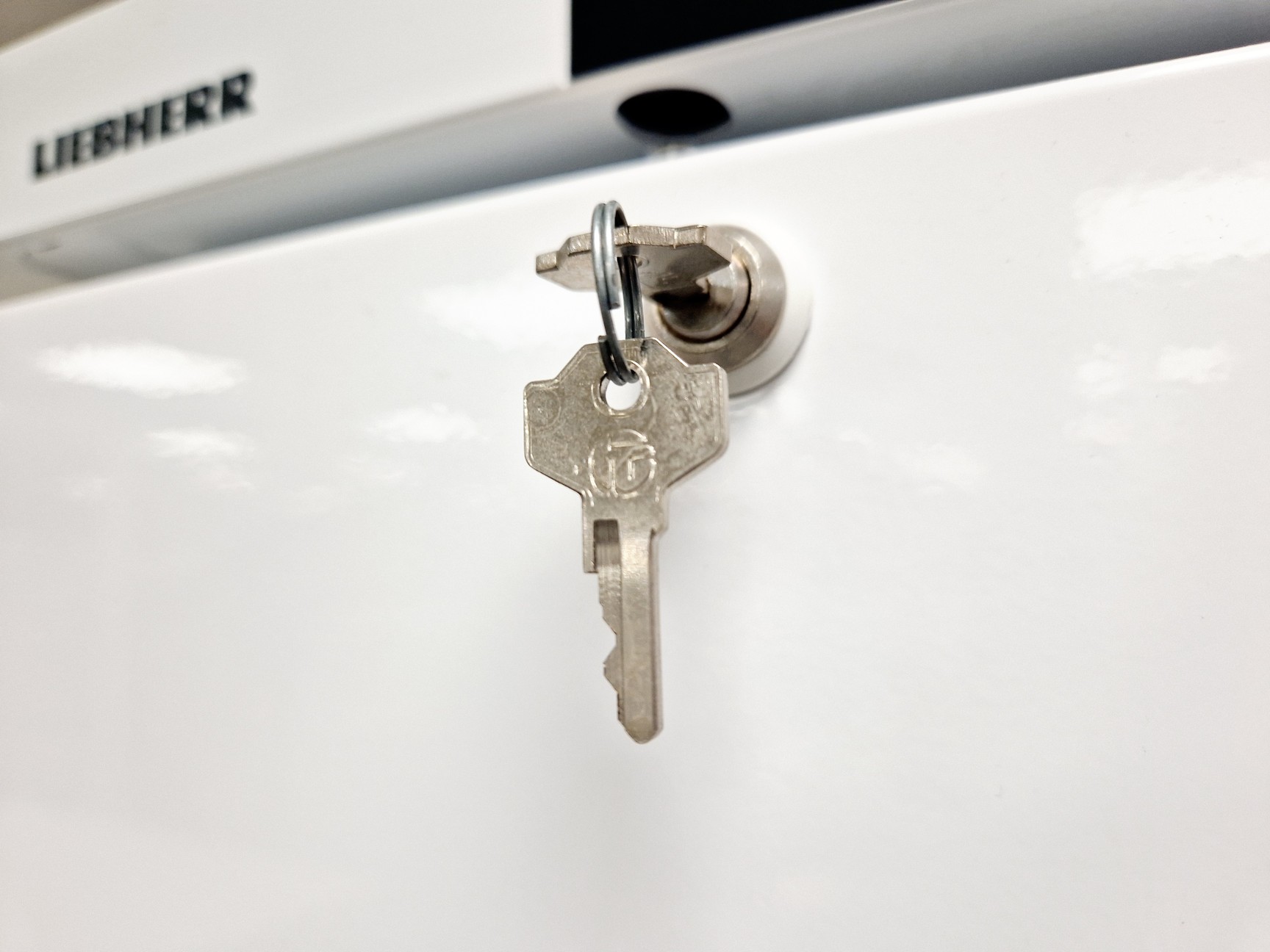 Image of Leibherr Mediline LKV Type. 3910 Fridge Lab