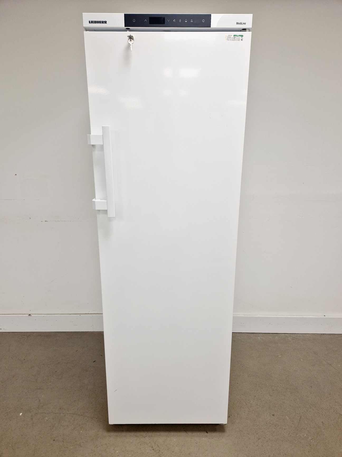 Image of Leibherr Mediline LKV Type. 3910 Fridge Lab