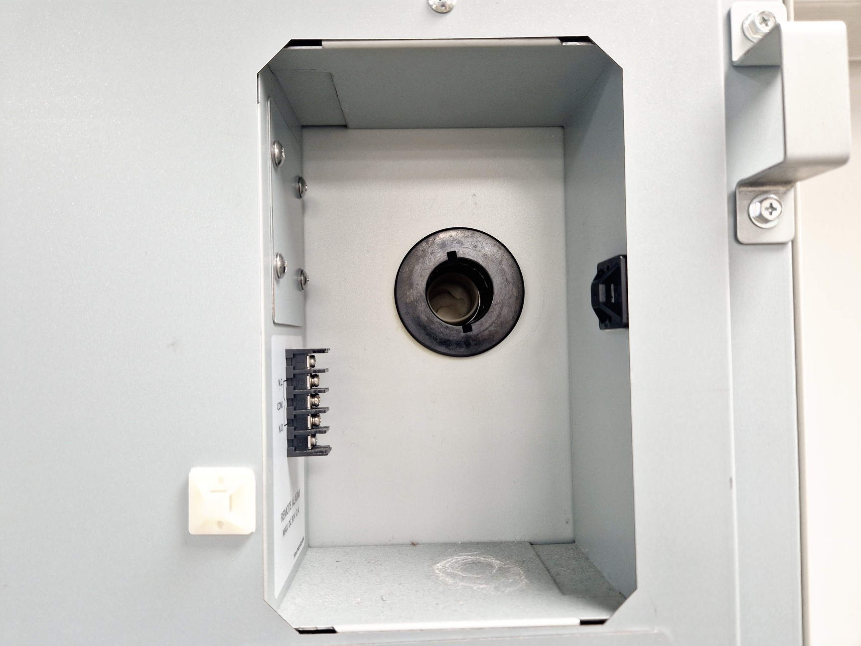 Image of MCO-170AICUVD-PE Double Stacked Co2 Laboratory Incubator 