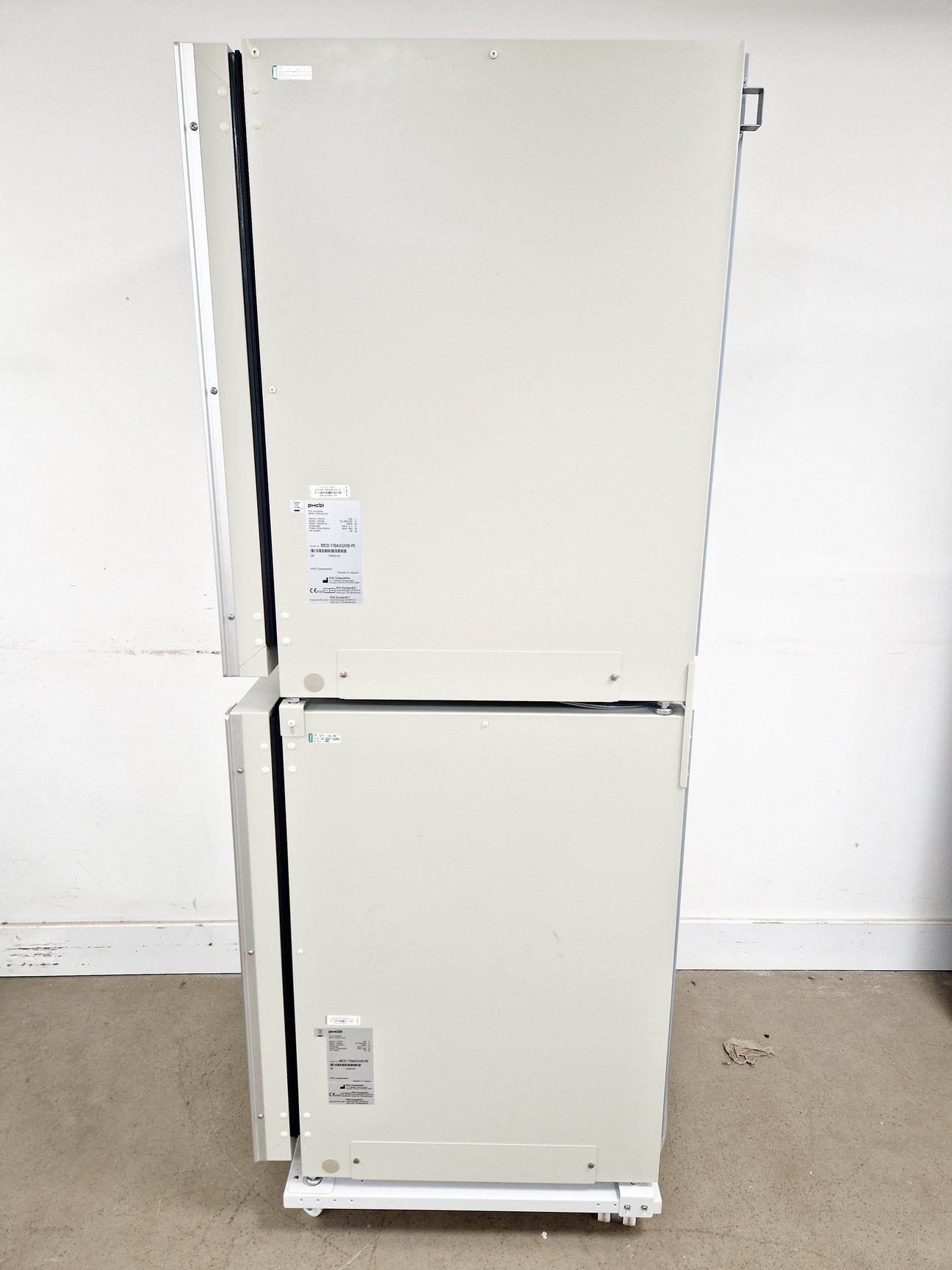 Image of Double Stacked MCO-170AICUVD-PE Co2 Laboratory Incubator Lab