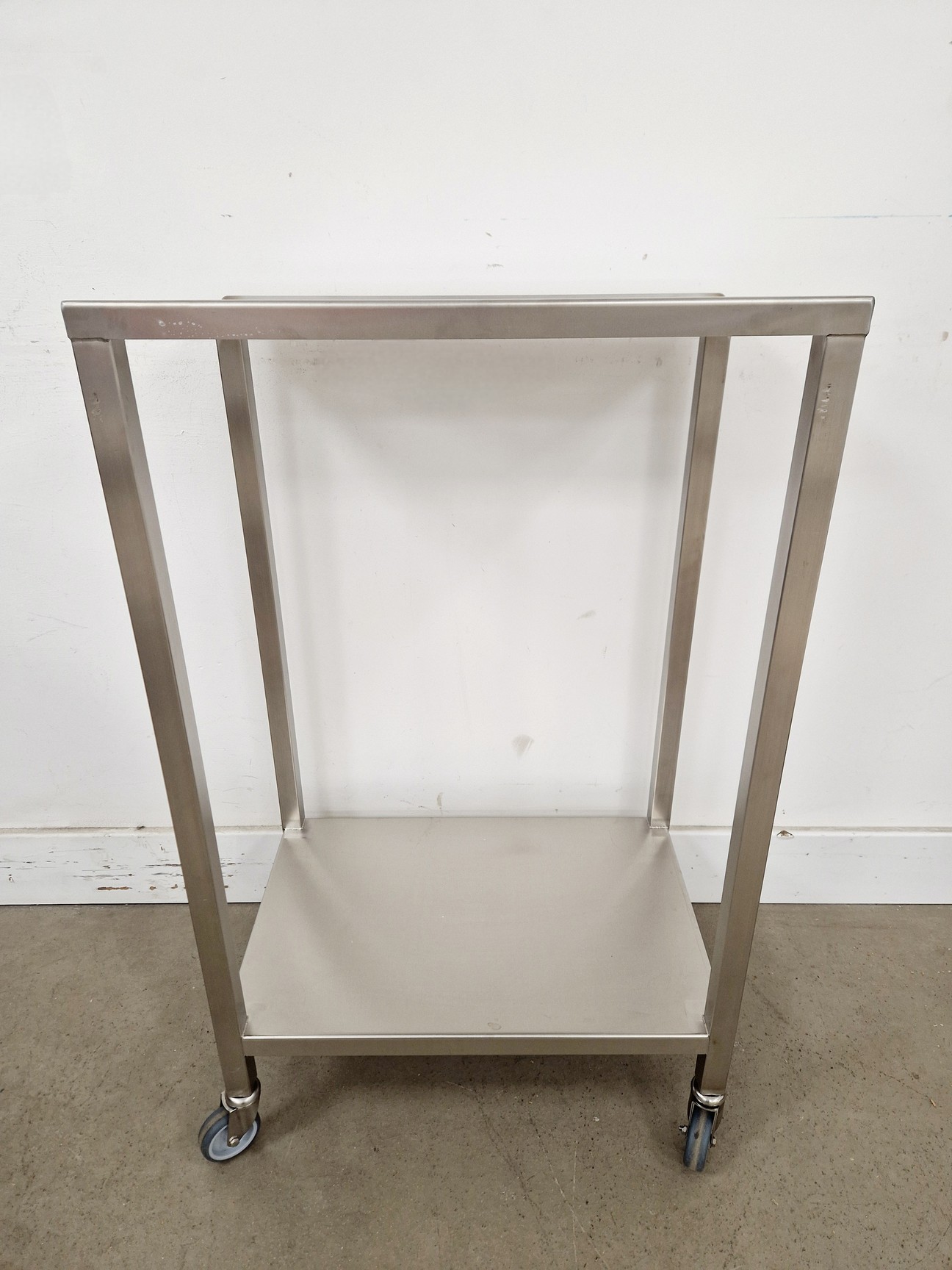 Image of Teknomek Metal Trolley L x 41 W x 60 H x 100 cm 