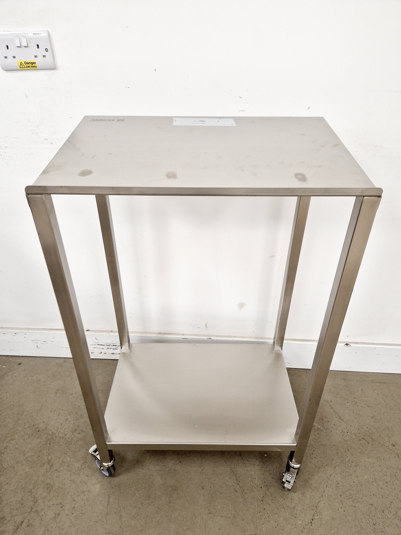 Image of Teknomek Metal Trolley L x 41 W x 60 H x 100 cm 