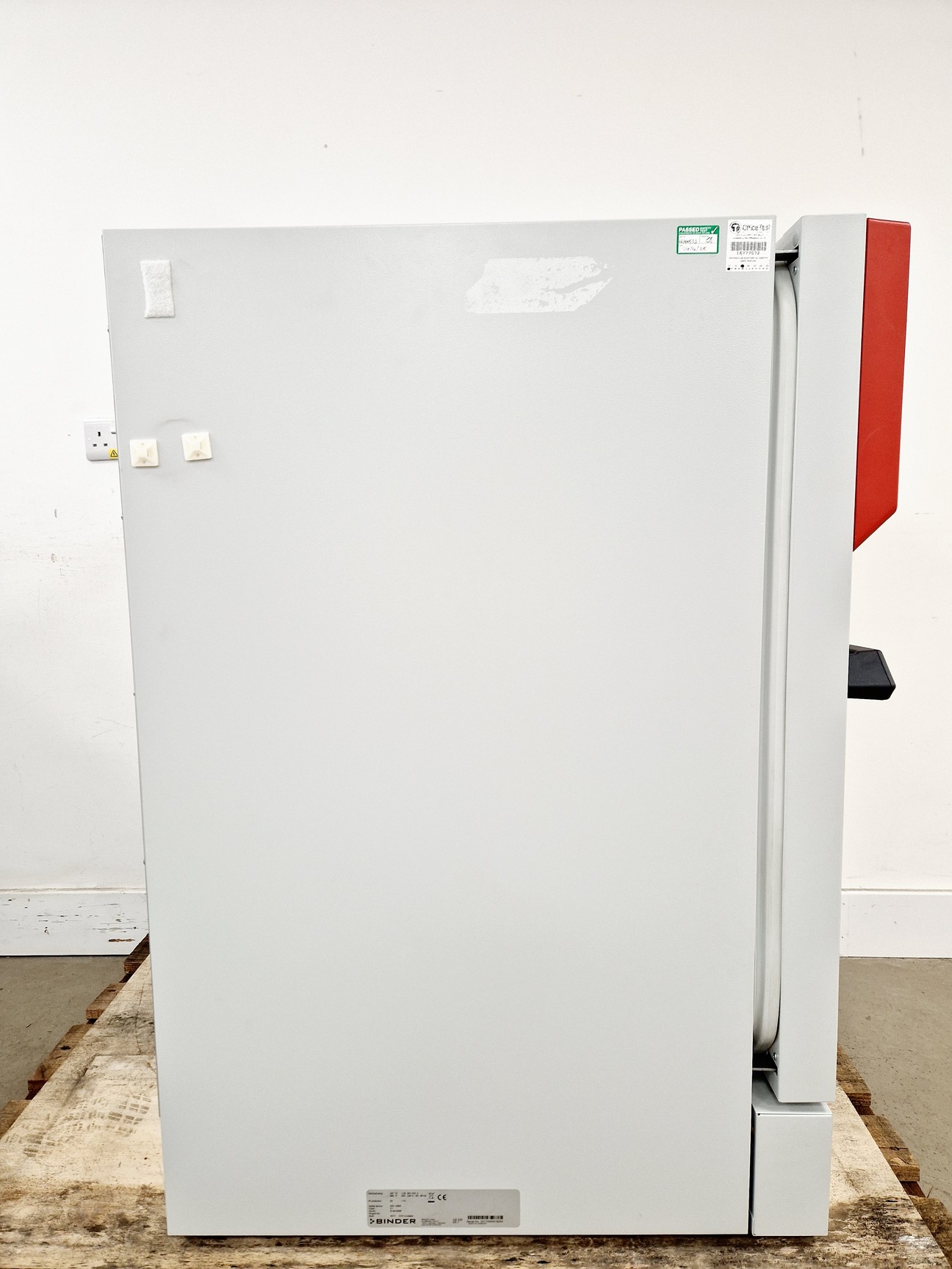 Image of Binder CB 220 Laboratory Incubator