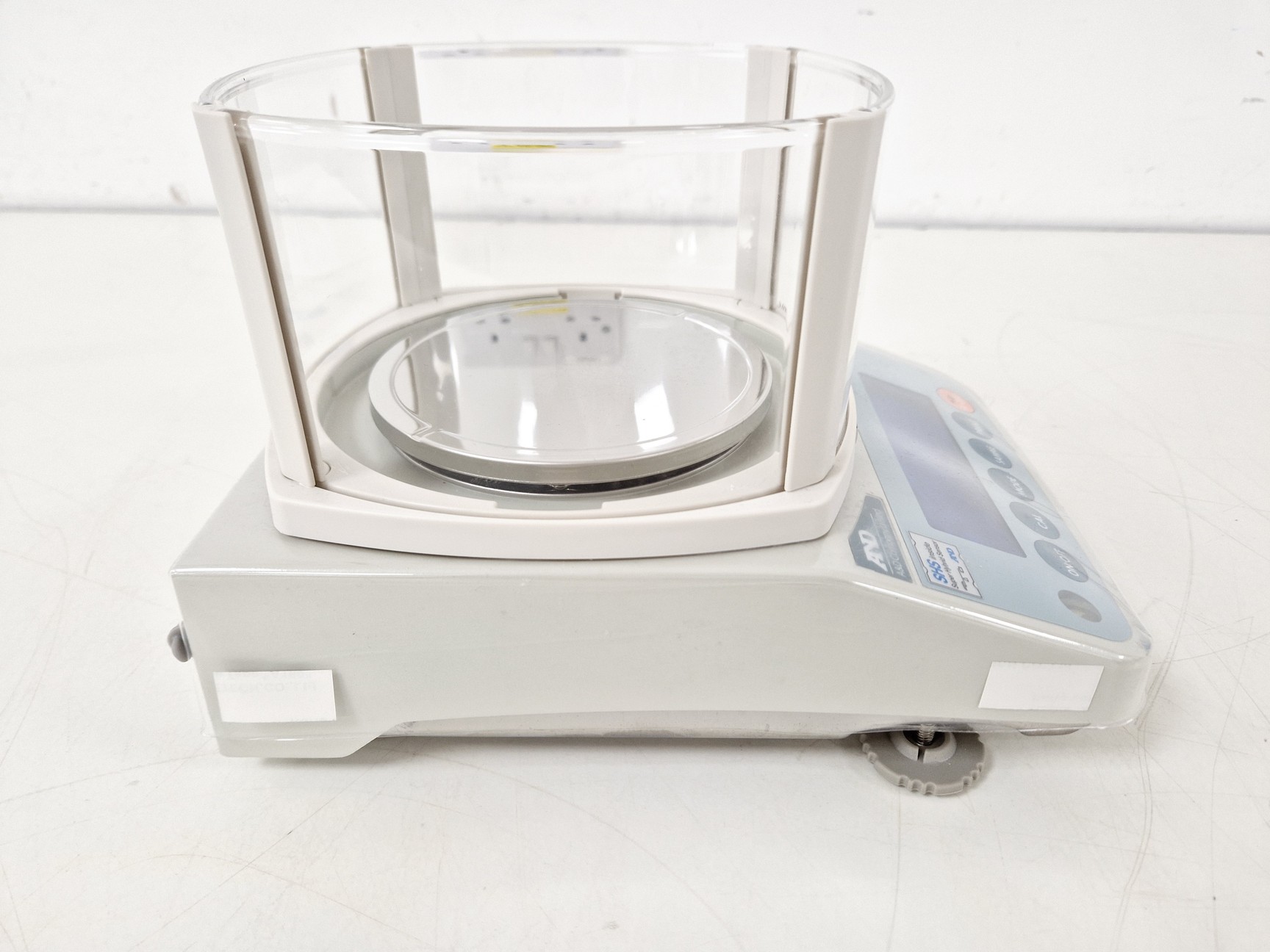 Image of AnD FX-500i Balance Scales Lab