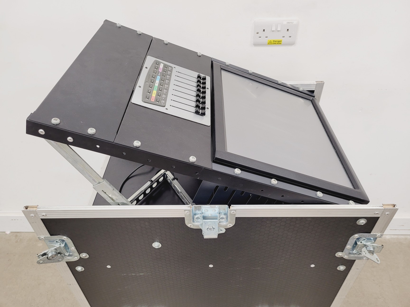 Image of Allen & Heath iDR-8 Broadcast System, E-800, Redbox RB-HD-6, P48 AT2020