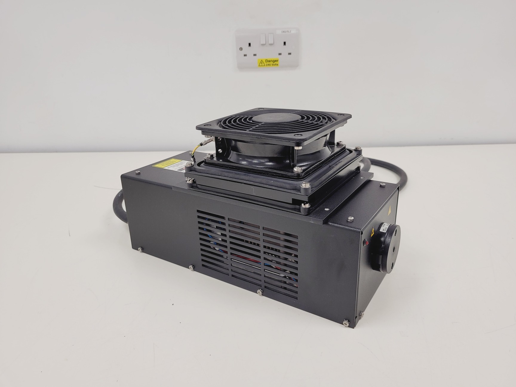 Image of Lasos LGN 3000 PSU & LGK 7812 ML4 450-530NM Laser