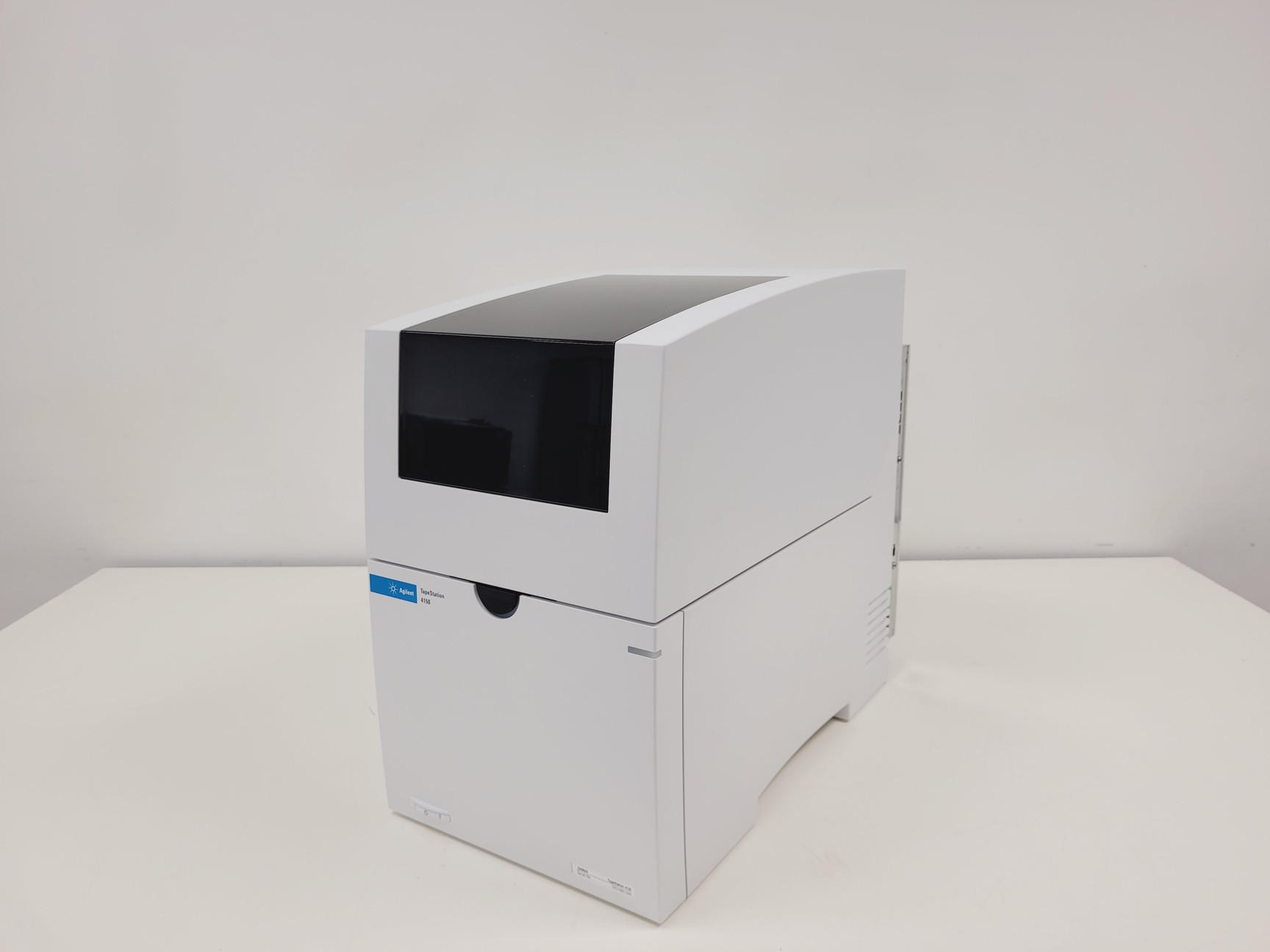 Image of Agilent 4150 TapeStation System With Laptop & Software Lab