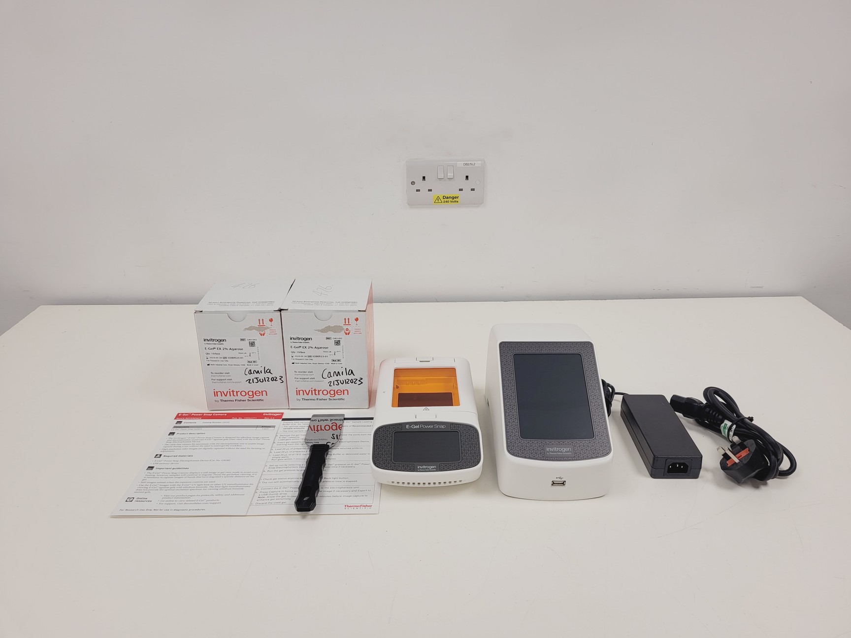 Image of Invitrogen E-Gel Power Snap Electrophoresis System