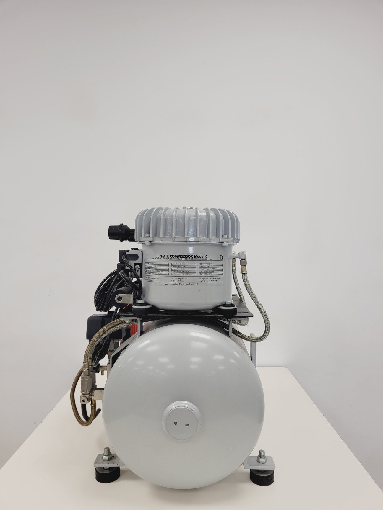 Image of Jun-Air 12-40/Model 6 Compressor 40 Litre