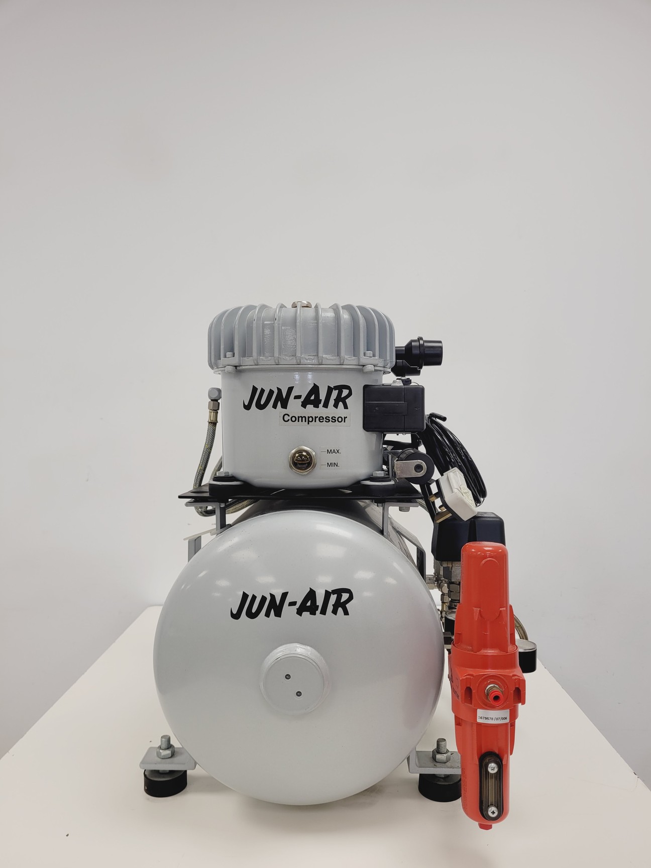 Image of Jun-Air 12-40/Model 6 Compressor 40 Litre