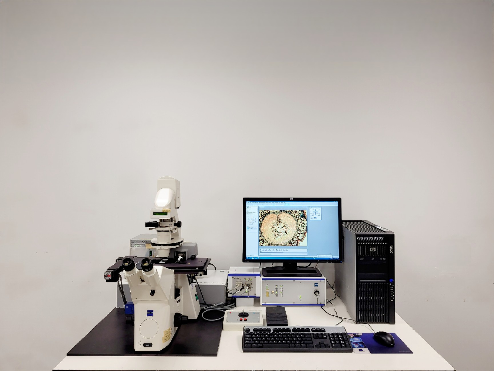 Image of Palm Microbeam3 Laser Capture Microdissector, Axiovert 200 w/ AxioVision Lab