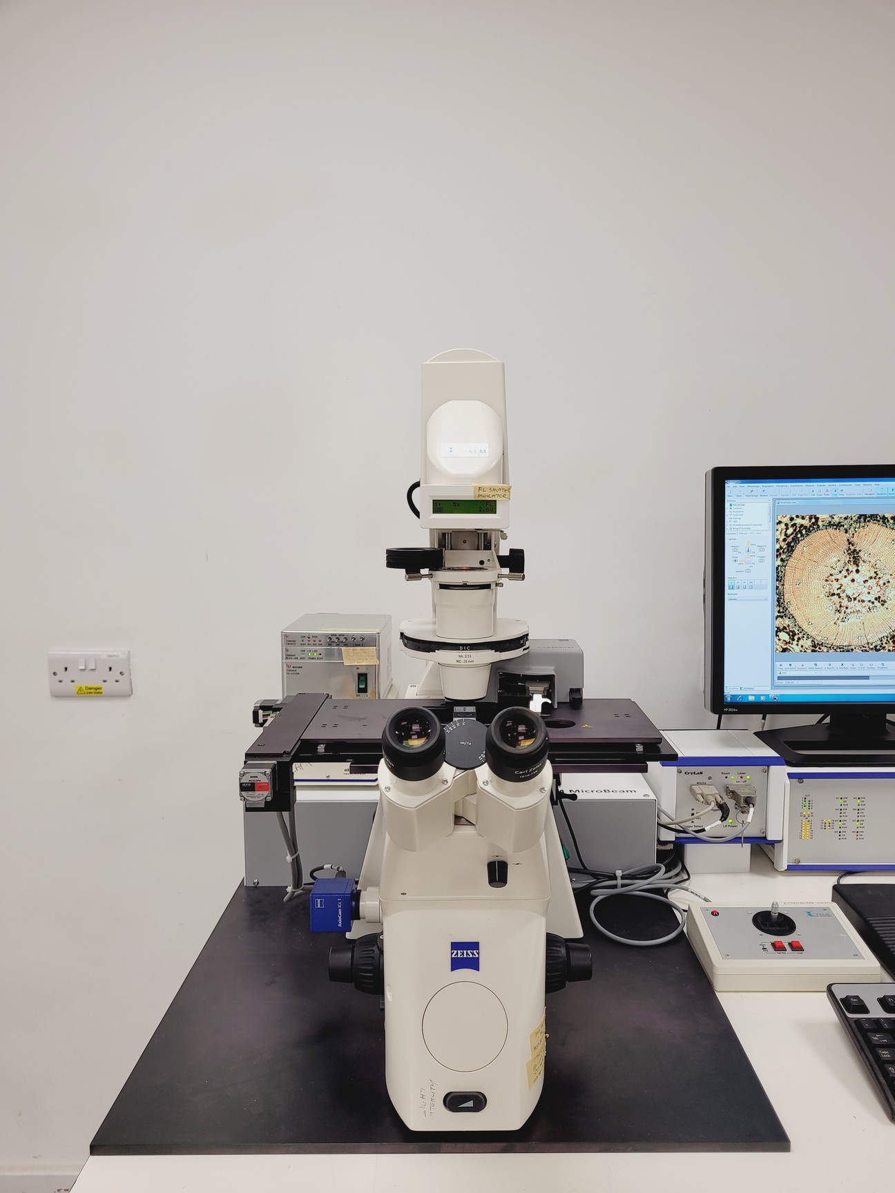 Image of Palm Microbeam3 Laser Capture Microdissector, Axiovert 200 w/ AxioVision Lab