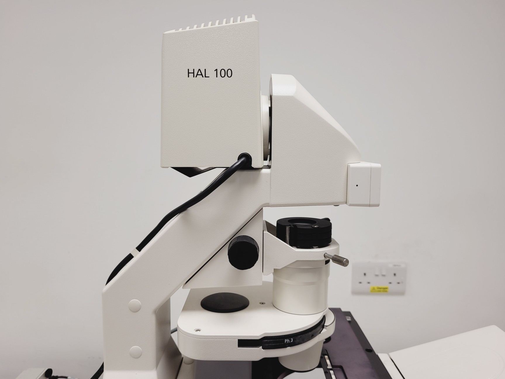 Image of Palm Microbeam3 Laser Capture Microdissector, Axiovert 200 w/ AxioVision Lab