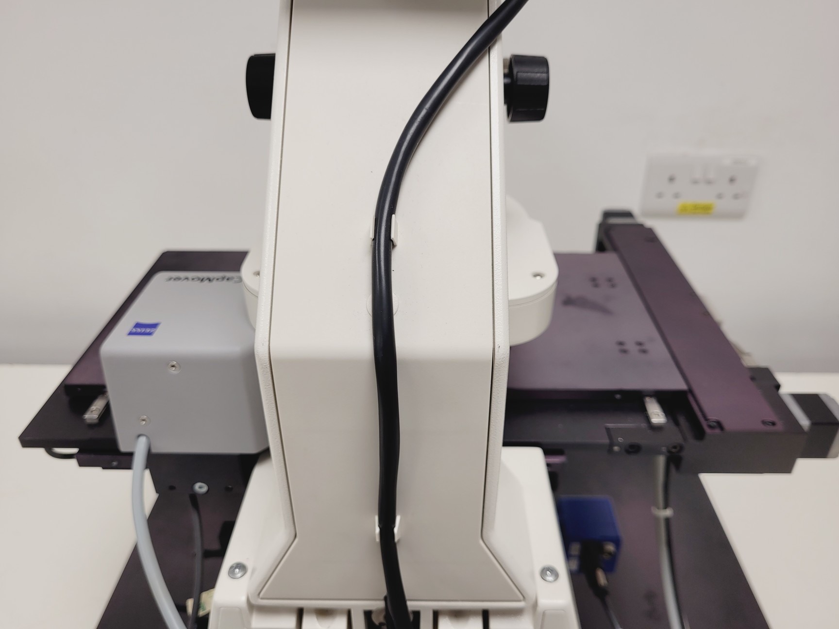 Image of Palm Microbeam3 Laser Capture Microdissector, Axiovert 200 w/ AxioVision Lab