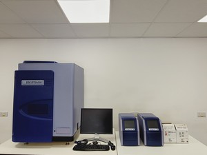 Thumbnail image of Fluidigm BioMark System with MX & HX Modules w/ PC & Software Lab