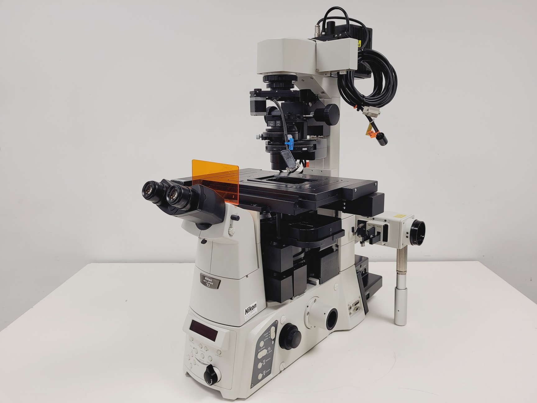 Image of Nikon Eclipse Ti-E Motorised Inverted Microscope System and A1R confocal/TIRF 