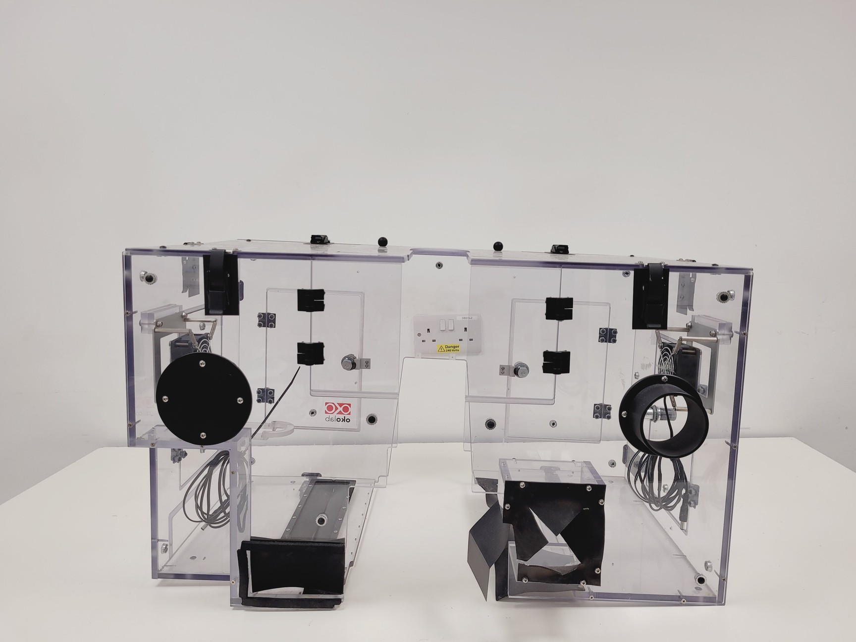 Image of Nikon Eclipse Ti-E Motorised Inverted Microscope System and A1R confocal/TIRF 