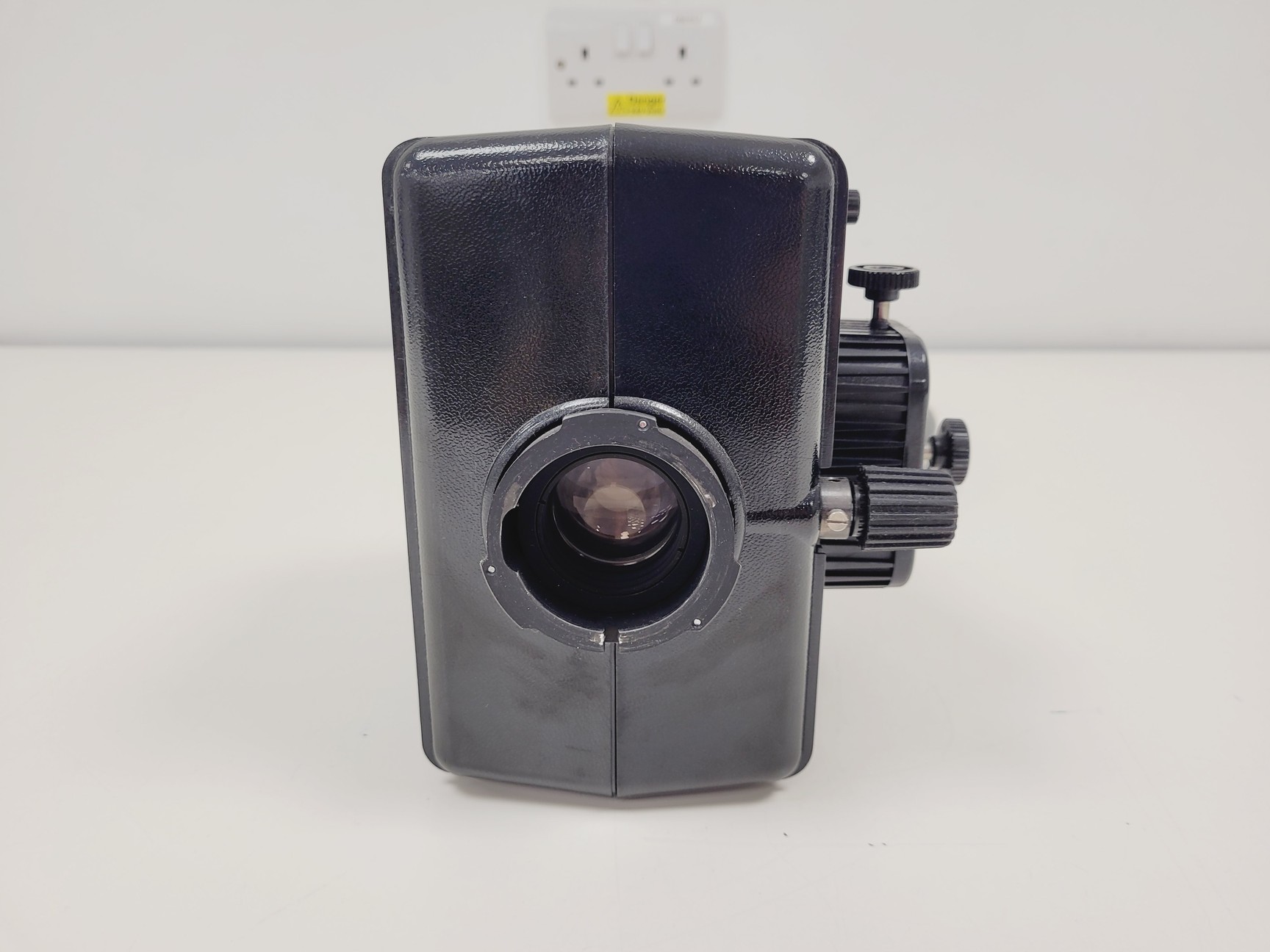 Image of Nikon Eclipse Ti-E Motorised Inverted Microscope System and A1R confocal/TIRF 