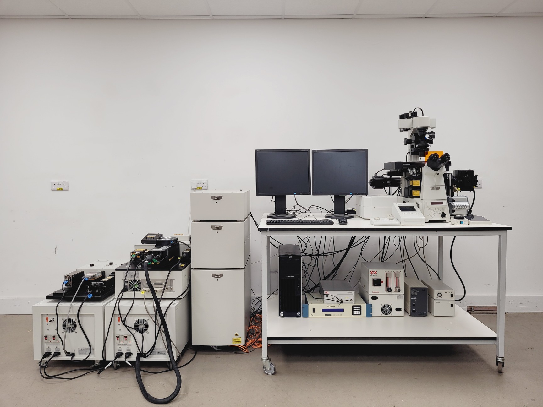 Image of Nikon Eclipse Ti-E Motorised Inverted Microscope System and A1R confocal/TIRF 