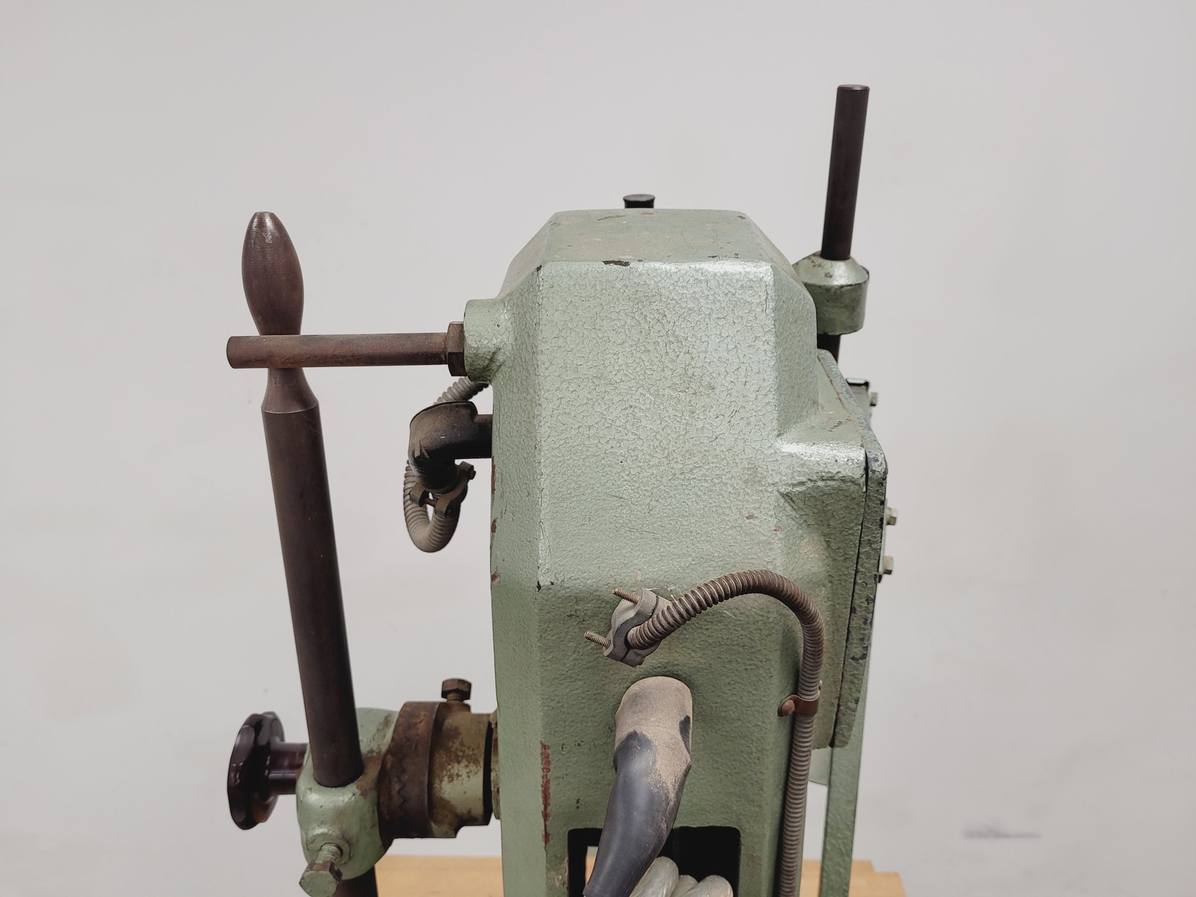 Image of Wadkin Bursgreen 22/18 Hollow Chisel Morticer w/ 10 x Chisel Various Sizes