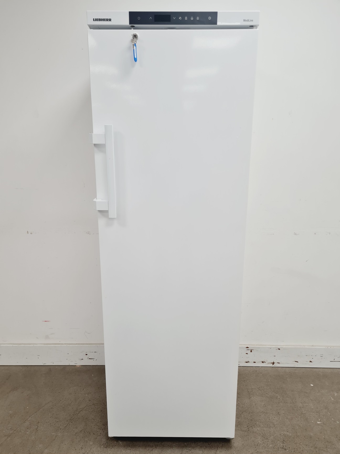 Image of  Liebherr LKv Model No. 3910 MediLine Lab Refrigerator Lab